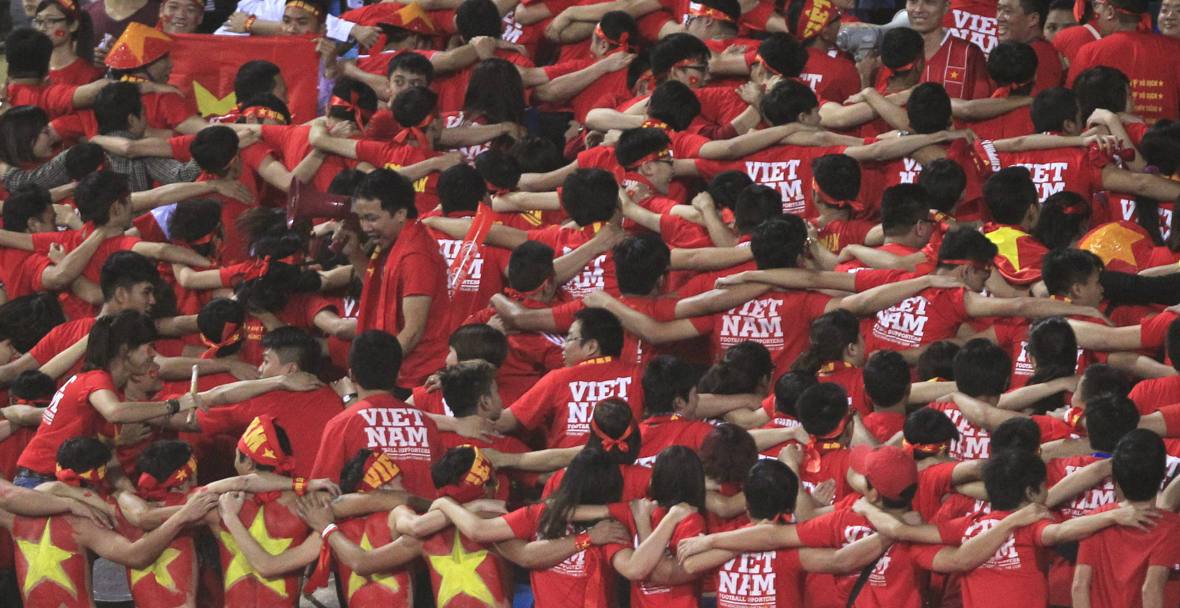 Tifosi vietnamiti durante la partita contro il Laos disputata ad Hanoi (Action Images)